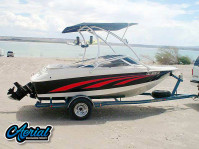 1995 Larson 4.3 Litre Vortek with Airborne Wakeboard Tower