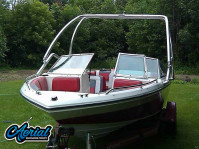 1990 Four Winns Freedom 170  with Airborne Wakeboard Tower
