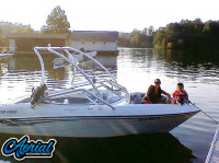 2000 Four Winns Horizon with Airborne Wakeboard Tower