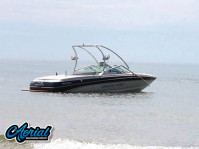 1999 MasterCraft MariStar 210 with Airborne Wakeboard Tower