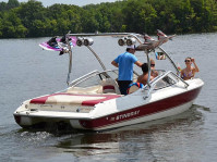 2000 Stingray 200LX with Airborne Wakeboard Tower