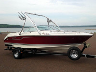 1992 Regal Valanti 200 bowrider with Ascent Wakeboard Tower