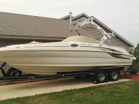 2001 Sea Ray Sundeck with FreeRide Tower