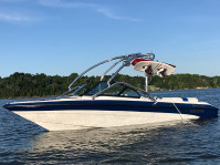 1999 Bluewater Mirage with Airborne Wakeboard Tower