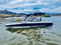 2001 Tige 21i with Assault Wakeboard Tower