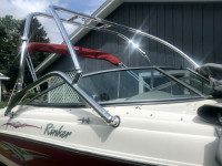 2004 Rinker 212 wakeboard tower