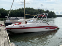 2004 Rinker Captiva 232 with Airborne Wakeboard Tower