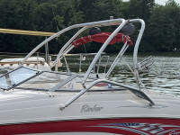 Detail photo of 2004 Rinker Captiva 232 wakeboard tower