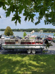 2018 Sun Tracker Pontoon Boat wakeboard tower