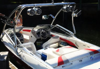 2004 Stingray 190LS wakeboard tower, speakers and racks