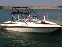 2000 Crownline 202BR wakeboard tower in black finish