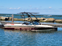 1998 Sport Nautique with Airborne Wakeboard Tower