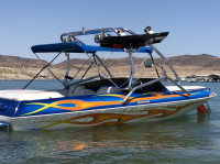 2005 Commander 2100 LX with Airborne Wakeboard Tower