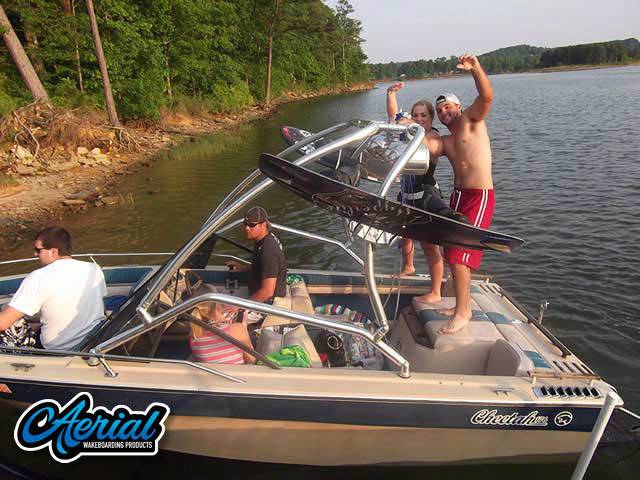 1986 Cheetah with an Airborne 2.0 Wakeboard Tower, photo 3 of 3