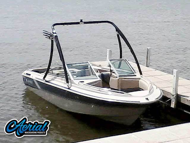 1986 Larson 17.5 Citation with an Ascent 2.0 Wakeboard Tower, photo 3 of 4