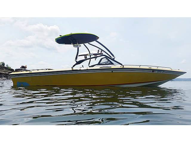 1986 Supra Saltare with an Airborne 2.0 Wakeboard Tower, photo 3 of 6