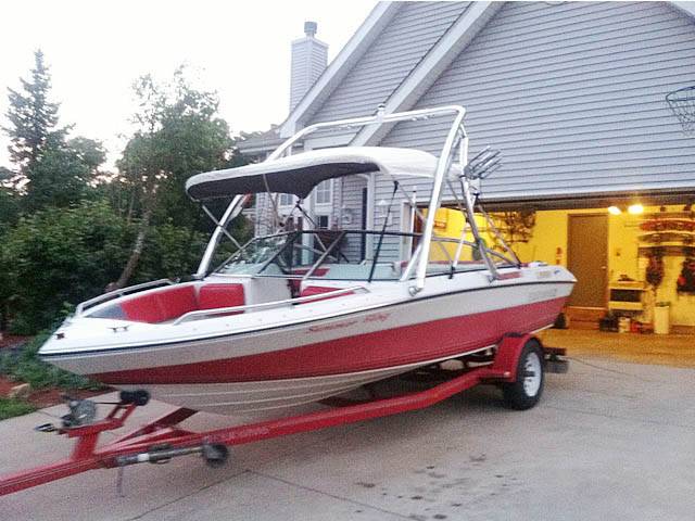 1989 Four Winns Freedom with an Ascent 2.0 Wakeboard Tower, photo 3 of 4