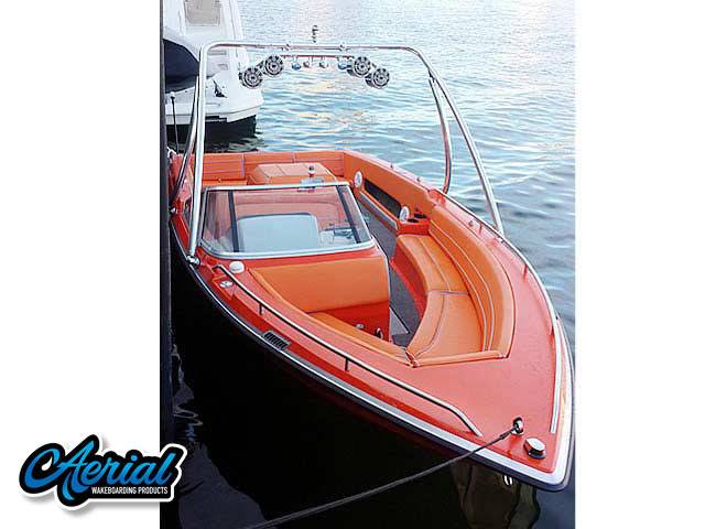 1989 Mastercraft Tristar 22' with an Ascent 2.0 Wakeboard Tower, photo 3 of 4