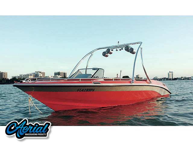 1989 Mastercraft Tristar 22' with an Ascent 2.0 Wakeboard Tower, photo 1 of 4