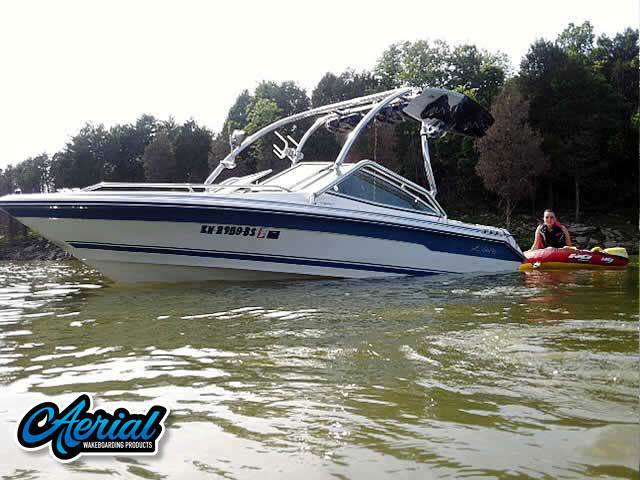 1989 Sea Ray 180 with an Airborne 2.0 Wakeboard Tower, photo 2 of 5