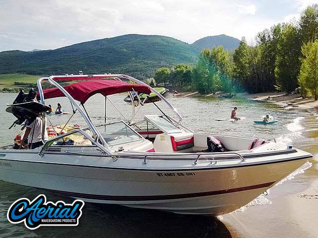 1990 Four Winns 22 ft with an Airborne 2.0 Wakeboard Tower, photo 2 of 6