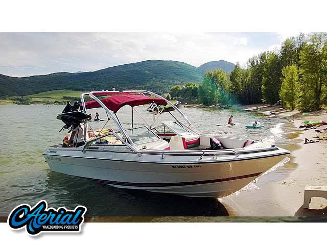 1990 Four Winns 22 ft with an Airborne 2.0 Wakeboard Tower, photo 1 of 6