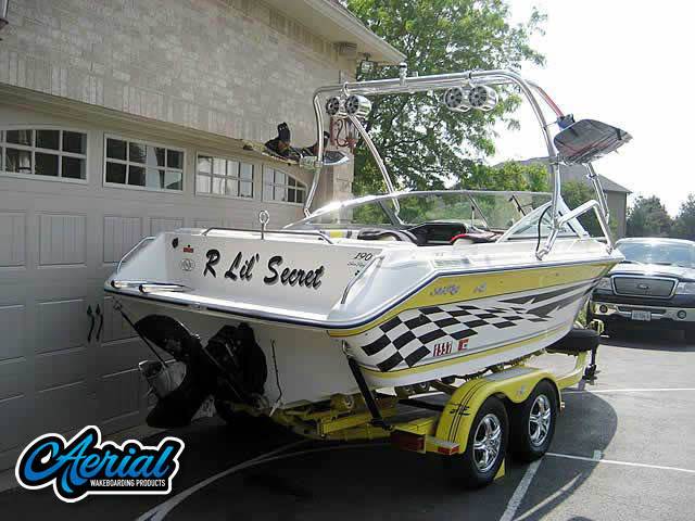 1990 Sea Ray 190 with an Airborne 2.0 Wakeboard Tower, photo 3 of 4