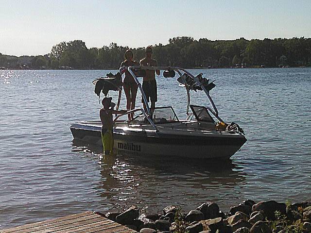 1992 Malibu Euro with an Airborne 2.0 Wakeboard Tower
