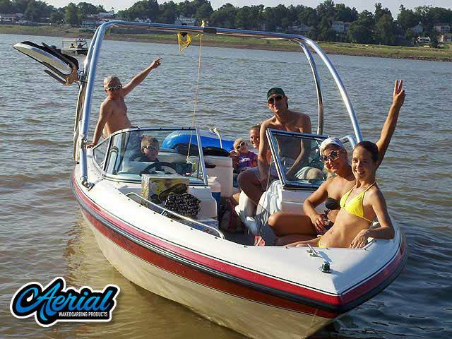 1993 Chapparal SL200 with an Airborne 2.0 Wakeboard Tower, photo 3 of 6