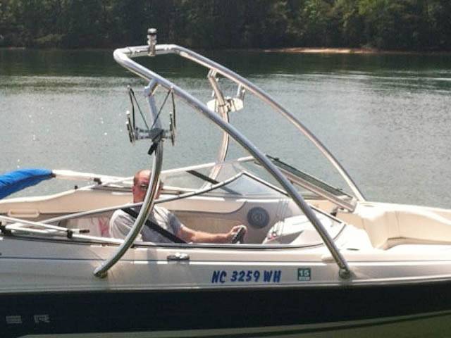 1994 Bayliner 1850 with an Ascent 2.0 Wakeboard Tower, photo 3 of 5