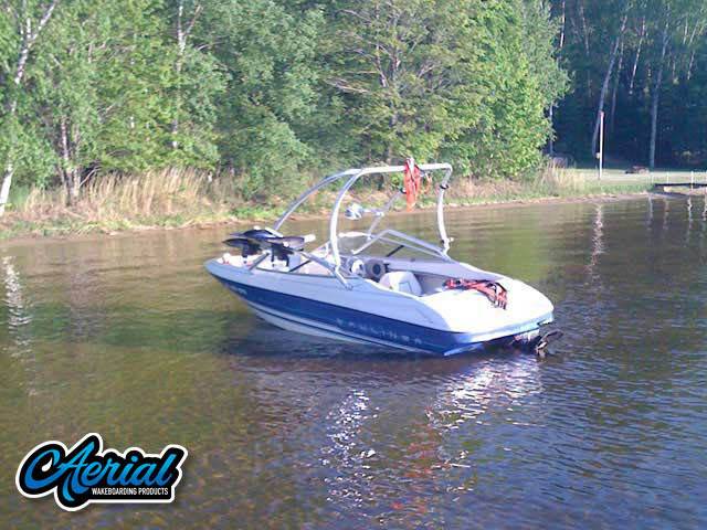 1994 Bayliner Capri 1850 with an Airborne 2.0 Wakeboard Tower