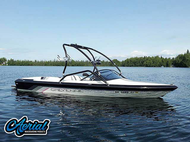 1994 Cheyenne Elite with an Airborne 2.0 Wakeboard Tower, photo 2 of 6