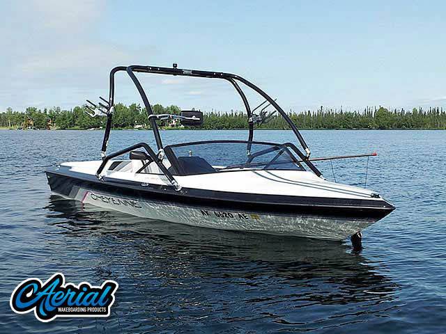 1994 Cheyenne Elite with an Airborne 2.0 Wakeboard Tower, photo 3 of 6