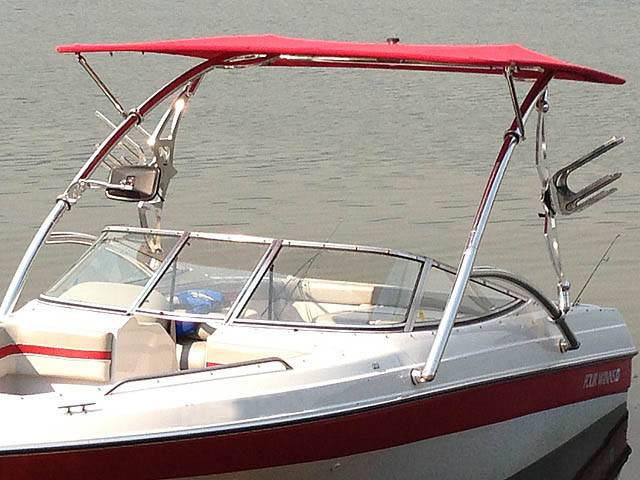 1994 Four Winns 180 Horizon SE with an Assault Wakeboard Tower, photo 2 of 5