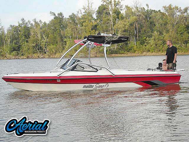 1994 Malibu Sunsetter with an Airborne 2.0 Wakeboard Tower, photo 1 of 5