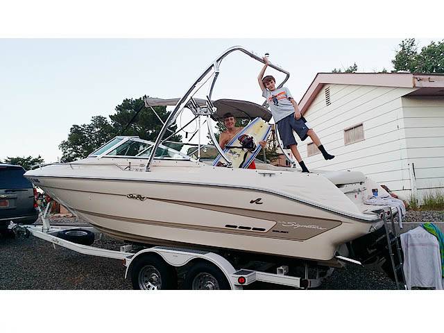 1994 Sea Ray Signature Select 220 with an Ascent 2.0 Wakeboard Tower, photo 1 of 3