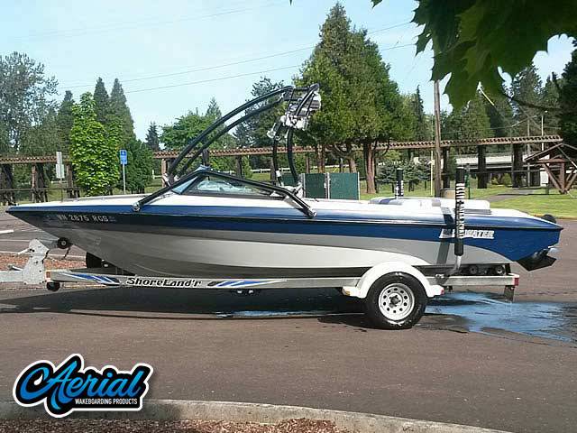 1995 Blue Water Mirage with an Airborne 2.0 Wakeboard Tower, photo 2 of 7
