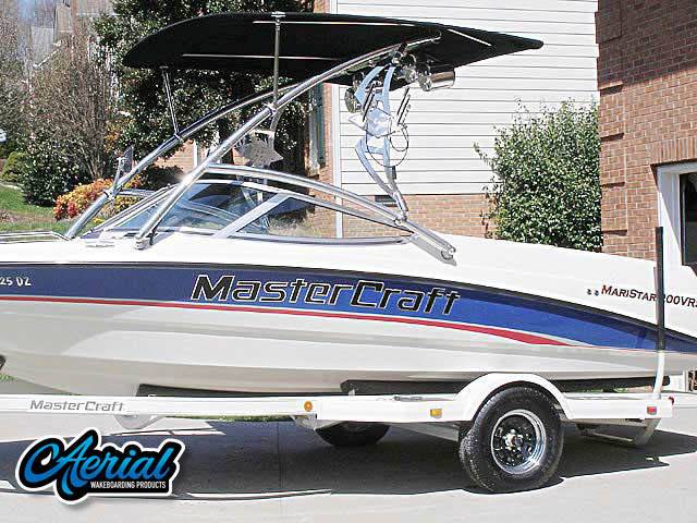 1995 MarsterCraft Maristar 200VRS with an Assault Wakeboard Tower