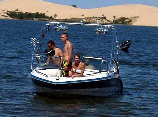 1995 Mastercraft 225 VRS with an Assault Wakeboard Tower, photo 2 of 2