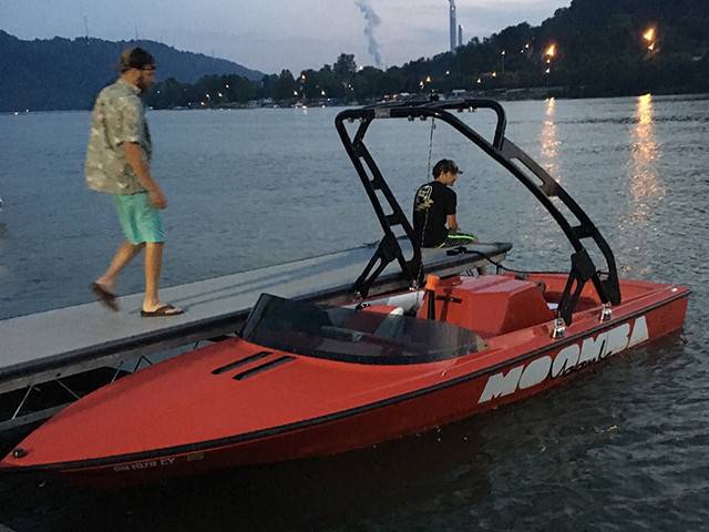 1995 Moomba Boomerang with a FreeRide Wakeboard Tower