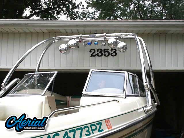 1995 Rinker Captiva 190 with an Airborne 2.0 Wakeboard Tower, photo 3 of 7