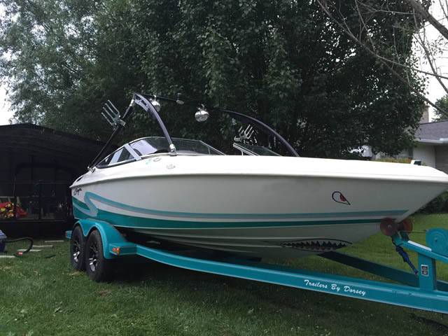 1996 Baja Islander 188 with an Ascent 2.0 Wakeboard Tower, photo 2 of 5