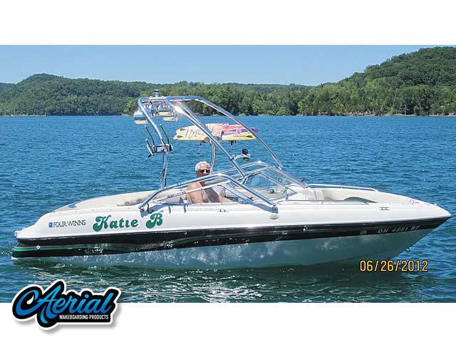 1996 Four Winns 200 Horizon with an Airborne 2.0 Wakeboard Tower, photo 1 of 2