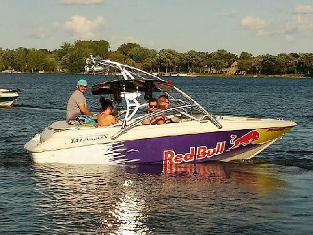 1996 Larson sei176 with an Assault Wakeboard Tower, photo 3 of 5