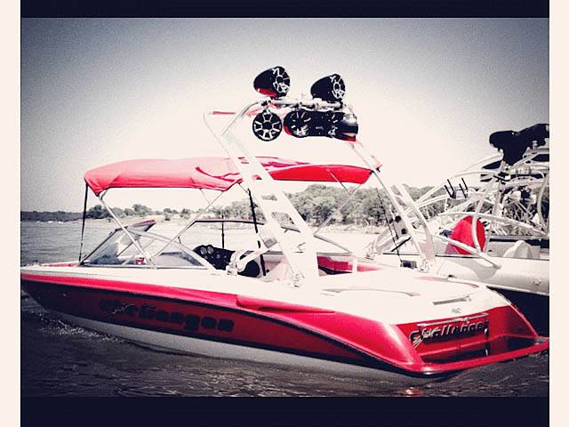 1996 Ski Challenger with a FreeRide Wakeboard Tower, photo 1 of 2