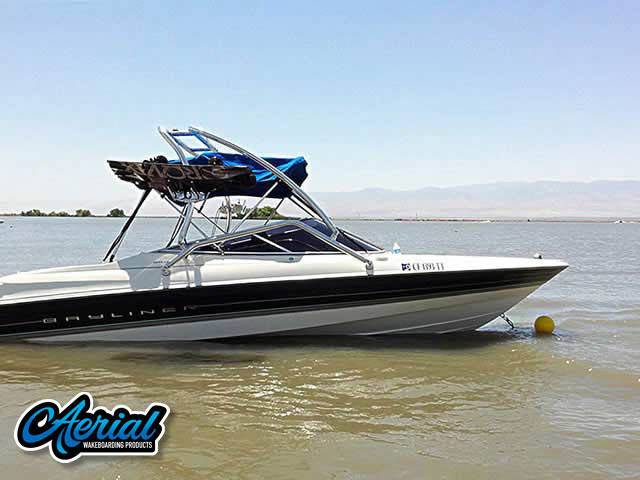 1997 Bayliner Capri 2050ls with an Airborne 2.0 Wakeboard Tower
