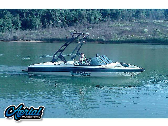 1997 Malibu Response LX with a FreeRide Wakeboard Tower, photo 2 of 3