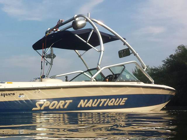1998 Correct Craft Sport Nautique with an Airborne 2.0 Wakeboard Tower, photo 2 of 7
