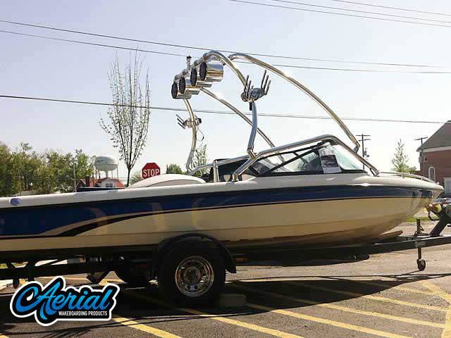 1998 Malibu Sportster LXI with an Airborne 2.0 Wakeboard Tower, photo 3 of 5