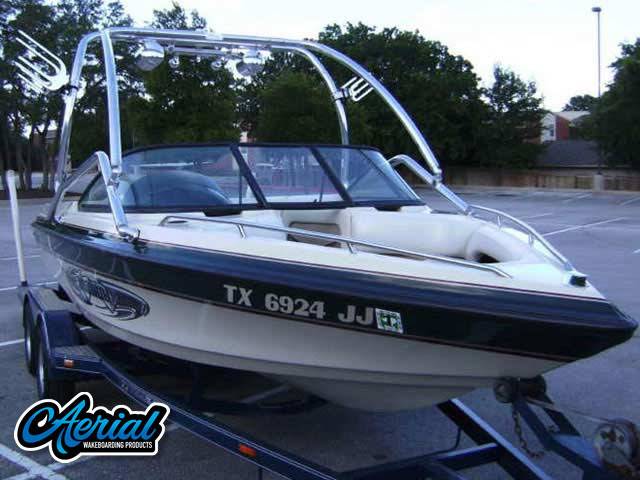 1998 Malibu Sunsetter VLX with an Airborne 2.0 Wakeboard Tower, photo 2 of 5